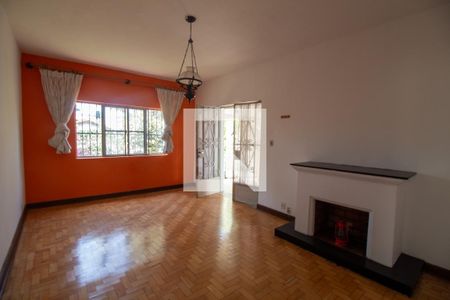 Sala de casa para alugar com 2 quartos, 150m² em Jardim Petropolis, São Paulo