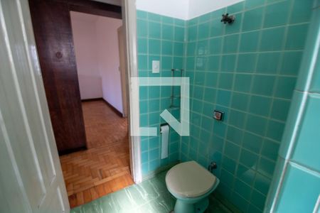 Banheiro de casa para alugar com 2 quartos, 150m² em Jardim Petropolis, São Paulo