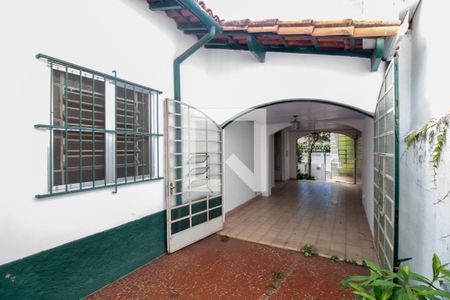 Casa para alugar com 150m², 2 quartos e 3 vagas Casa para alugar com 150m², 2 quartos e 3 vagasFachada Interna