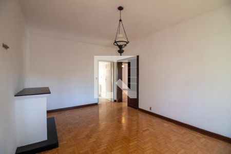 Sala de casa para alugar com 2 quartos, 150m² em Jardim Petropolis, São Paulo