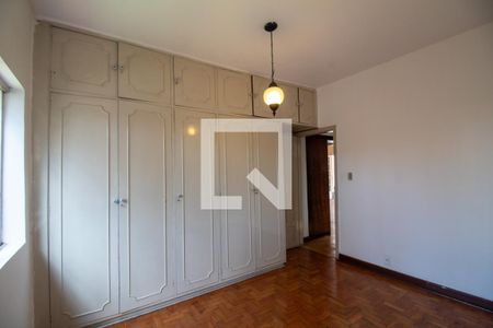 Quarto 1 de casa para alugar com 2 quartos, 150m² em Jardim Petropolis, São Paulo