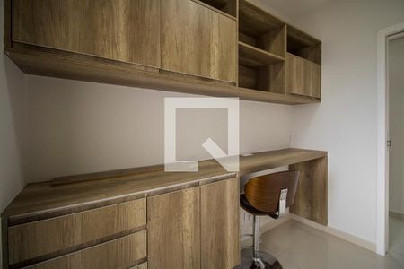 Apartamento à venda com 110m², 2 quartos e 2 vagasEscritório