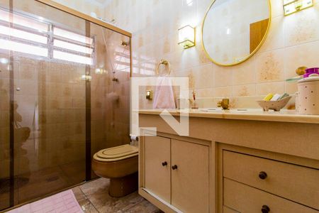 Casa à venda com 300m², 3 quartos e 3 vagas Casa à venda com 300m², 3 quartos e 3 vagasBanheiro