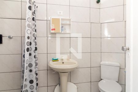 Banheiro de kitnet/studio para alugar com 1 quarto, 43m² em Campos Elíseos, São Paulo