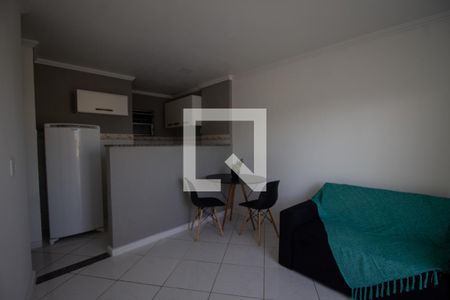 Sala de apartamento para alugar com 1 quarto, 50m² em Recreio dos Bandeirantes, Rio de Janeiro