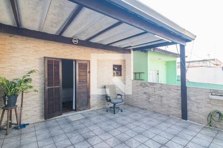 Casa à venda com 150m², 2 quartos e 2 vagas Casa à venda com 150m², 2 quartos e 2 vagasTerraço da Suite