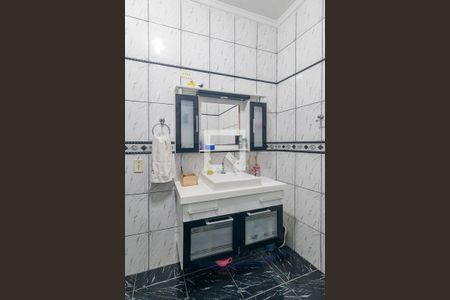 Casa à venda com 150m², 2 quartos e 2 vagas Casa à venda com 150m², 2 quartos e 2 vagasBanheiro