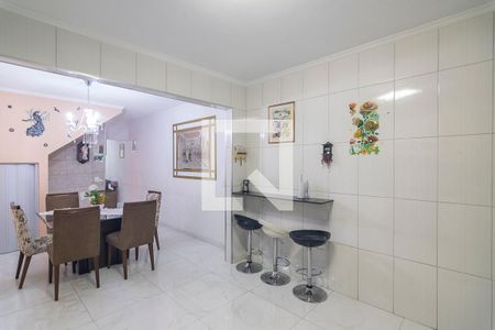 Casa à venda com 150m², 2 quartos e 2 vagas Casa à venda com 150m², 2 quartos e 2 vagasCozinha