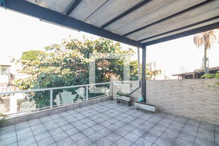 Casa à venda com 150m², 2 quartos e 2 vagas Casa à venda com 150m², 2 quartos e 2 vagasTerraço da Suite