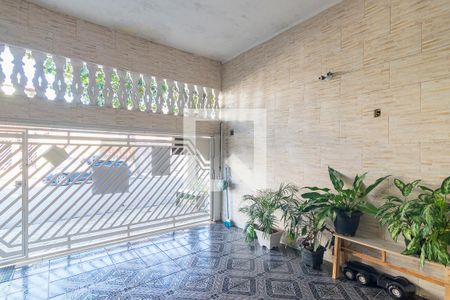 Casa à venda com 150m², 2 quartos e 2 vagas Casa à venda com 150m², 2 quartos e 2 vagasGaragem