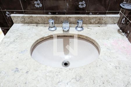 Casa à venda com 160m², 3 quartos e 2 vagasBanheiro da suíte