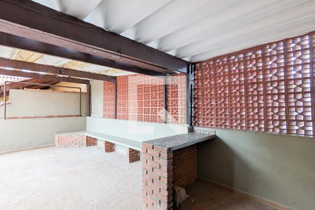 Casa à venda com 160m², 3 quartos e 2 vagasChurrasqueira