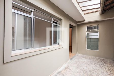 Casa à venda com 160m², 3 quartos e 2 vagasÁrea de serviço 1