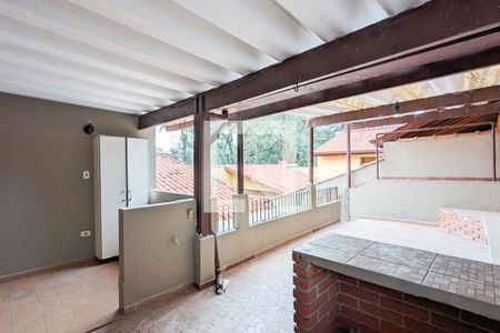 Casa à venda com 160m², 3 quartos e 2 vagasChurrasqueira