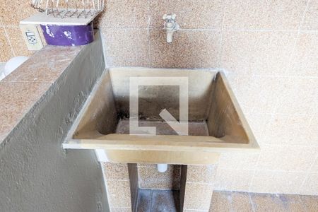 Casa à venda com 160m², 3 quartos e 2 vagasÁrea de serviço 2