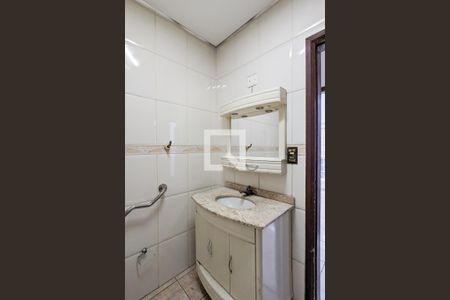 Casa à venda com 160m², 3 quartos e 2 vagasBanheiro social