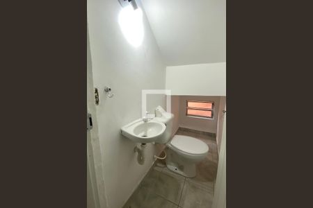 Lavabo de casa para alugar com 3 quartos, 110m² em Vila Engenho Novo, Barueri