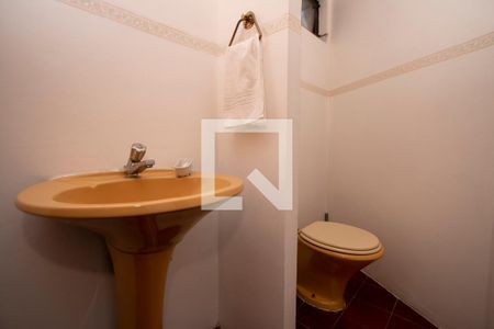 Casa à venda com 261m², 4 quartos e 4 vagasLavabo