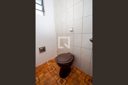 Casa à venda com 261m², 4 quartos e 4 vagasBanheiro do Salão de Festas