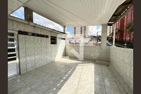 Casa para alugar com 80m², 2 quartos e 1 vagaÁrea externa