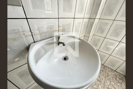 Casa para alugar com 80m², 2 quartos e 1 vagaBanheiro 