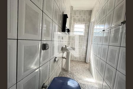 Casa para alugar com 80m², 2 quartos e 1 vagaBanheiro 