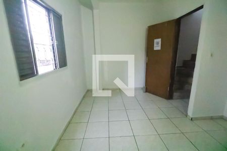 Quarto 1 de casa para alugar com 3 quartos, 68m² em Vila do Encontro, São Paulo
