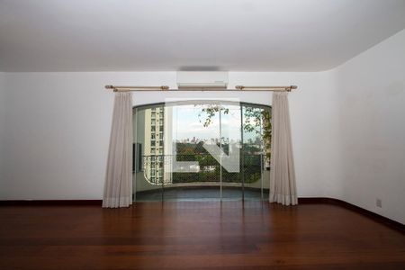 Apartamento para alugar com 134m², 3 quartos e 2 vagasSala