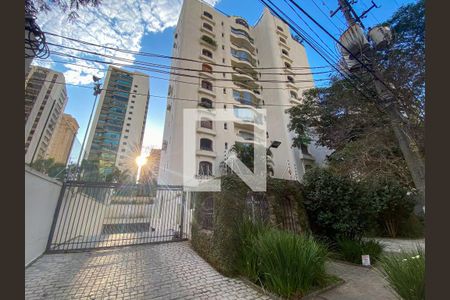 Apartamento para alugar com 134m², 3 quartos e 2 vagasFachada
