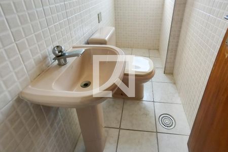 Apartamento para alugar com 218m², 4 quartos e 2 vagasBanheiro da Suíte 2