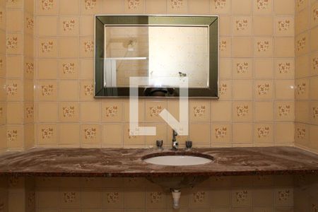 Apartamento para alugar com 81m², 2 quartos e sem vagaBanheiro Social