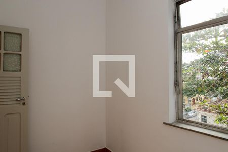 Apartamento para alugar com 81m², 2 quartos e sem vagaQuarto de Serviço