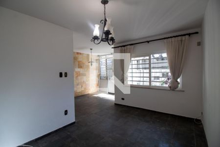 Sala de casa para alugar com 3 quartos, 120m² em Jardim Petropolis, São Paulo