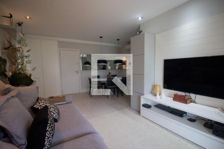 Sala de apartamento para alugar com 3 quartos, 117m² em Barra da Tijuca, Rio de Janeiro