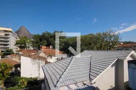 Apartamento à venda com 138m², 3 quartos e sem vaga Apartamento à venda com 138m², 3 quartos e sem vagaTerraço