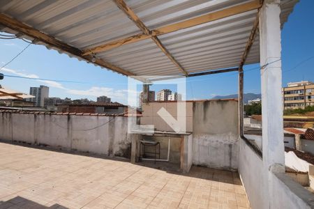 Apartamento à venda com 138m², 3 quartos e sem vaga Apartamento à venda com 138m², 3 quartos e sem vagaTerraço