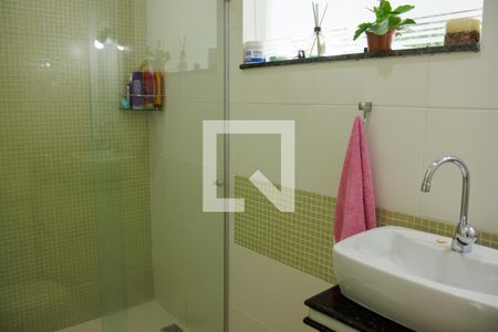 Casa de condomínio à venda com 280m², 4 quartos e 2 vagasBanheiro da Suíte 2