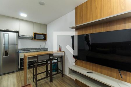 Sala/Cozinha de apartamento para alugar com 2 quartos, 38m² em Quarta Parada, São Paulo