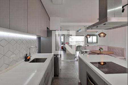 Apartamento à venda com 80m², 2 quartos e 2 vagasCozinha