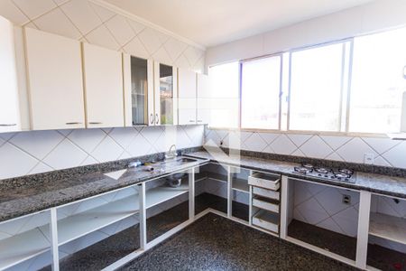 Apartamento à venda com 200m², 4 quartos e 1 vagaCozinha