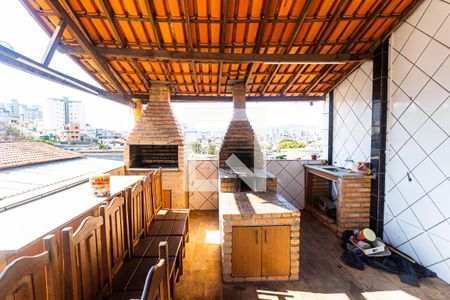 Apartamento à venda com 200m², 4 quartos e 1 vagaFogão de Lenha/Churrasqueira do Terraço