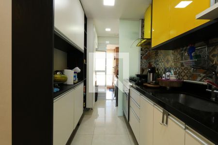 Apartamento à venda com 72m², 2 quartos e 2 vagasCozinha