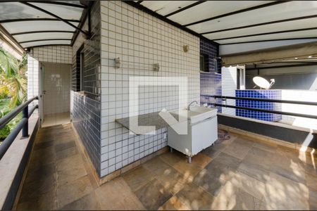 Apartamento à venda com 118m², 2 quartos e 2 vagasÁrea de serviço