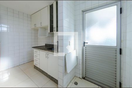 Apartamento à venda com 118m², 2 quartos e 2 vagasCozinha