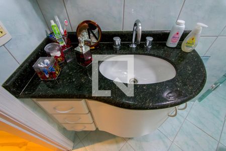 Banheiro social de apartamento à venda com 3 quartos, 115m² em Vila Assunção, Santo André