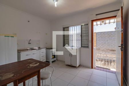 Cozinha de casa para alugar com 1 quarto, 32m² em Jardim Oriental, São Paulo