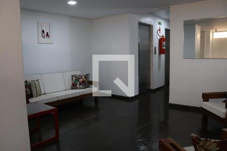 Apartamento para alugar com 70m², 2 quartos e 1 vagaHall de entrada