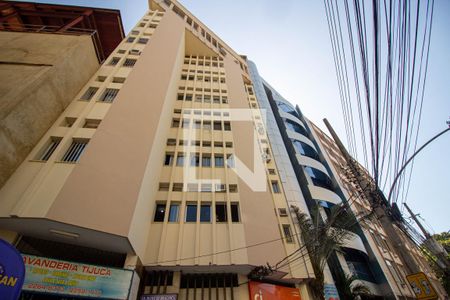 Apartamento à venda com 60m², 2 quartos e 1 vagaFachada