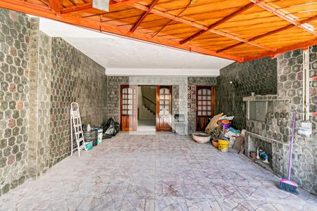Casa à venda com 130m², 2 quartos e 2 vagasGaragem