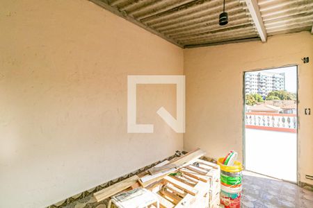 Casa à venda com 130m², 2 quartos e 2 vagasÁrea externa superior - Cômodo